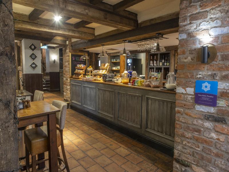 Casa Mere Manchester Airport Sure Collection by BW image