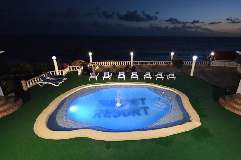 Sunset Resort Villas Jamaica - vacaystore.com