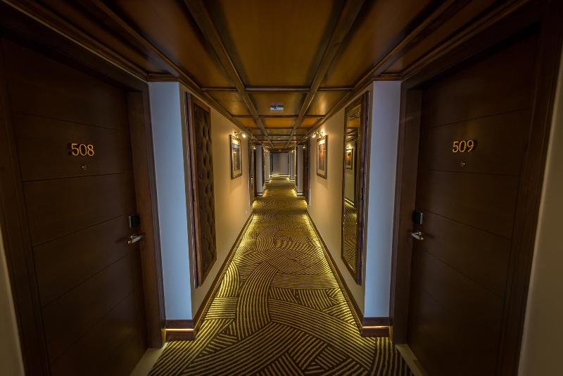 Luxus Grand Hotel image