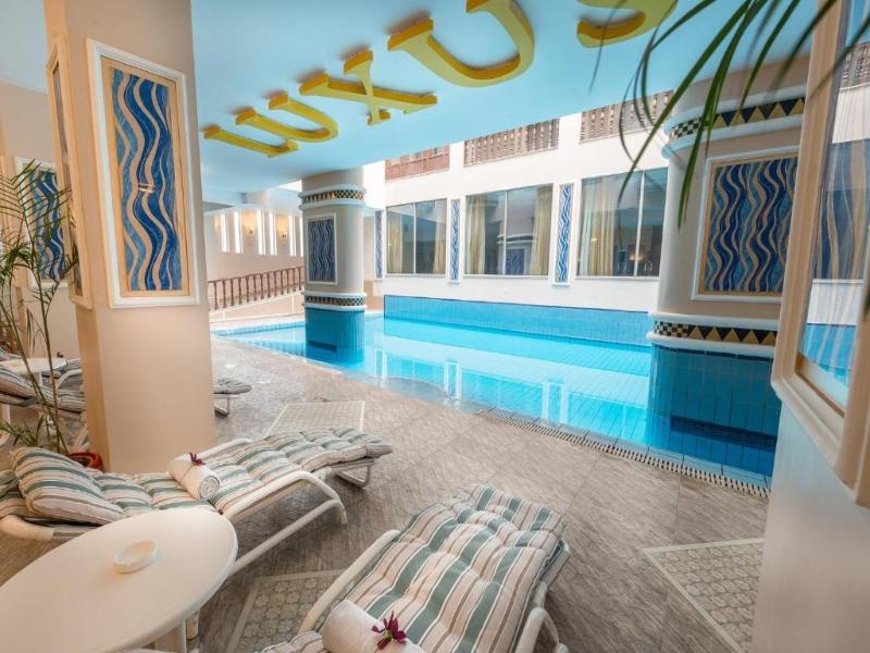 Luxus Grand Hotel image
