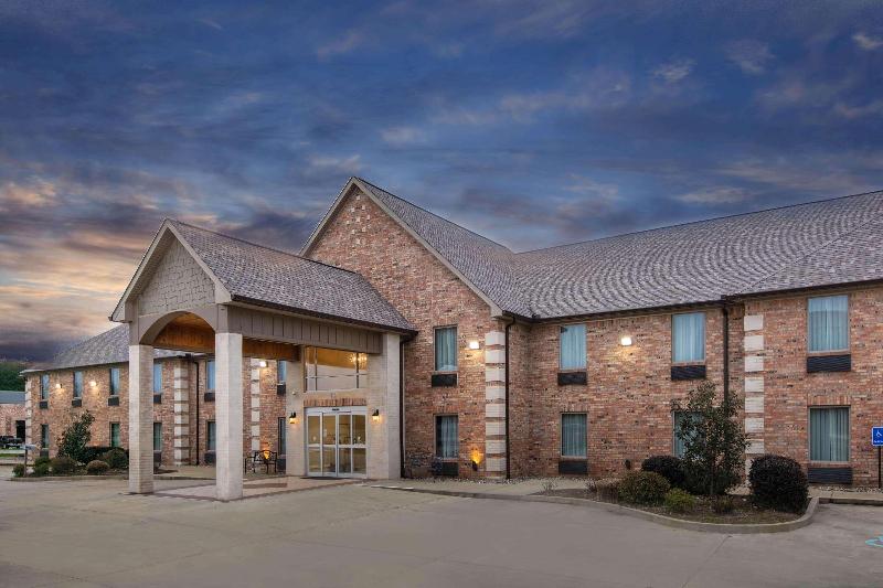 Days Inn & Suites By Wyndham Florence Jackson Area image