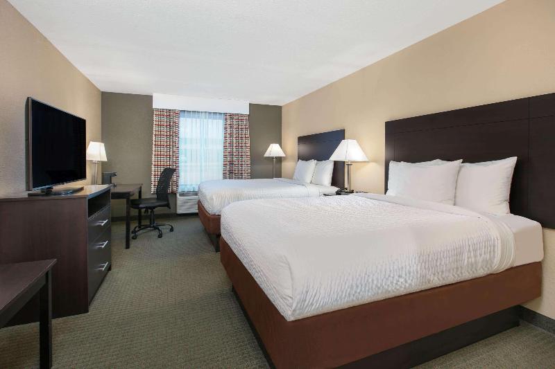Days Inn & Suites By Wyndham Florence Jackson Area image