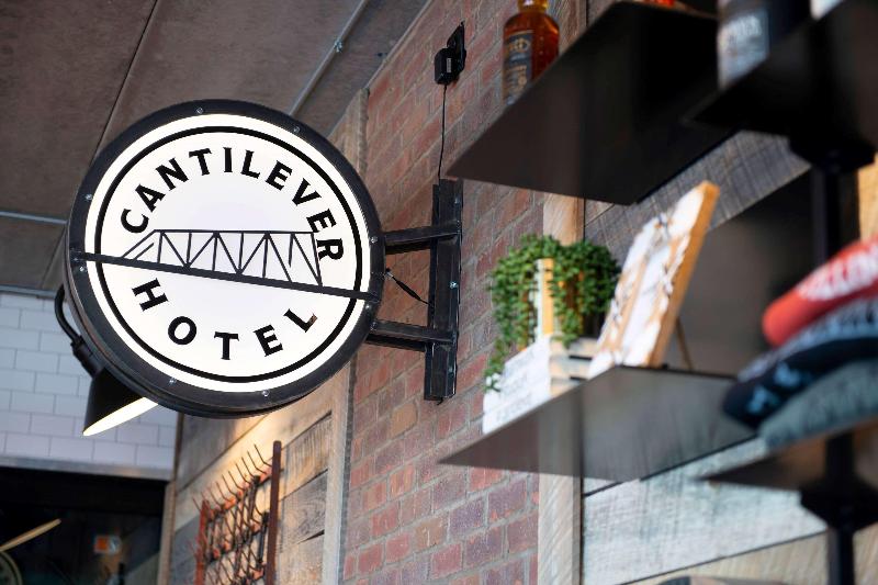 Cantilever Hotel Trademark Collection By Wyndham image