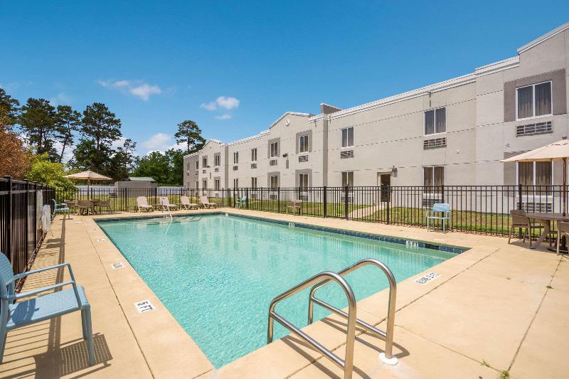 Sleep Inn & Suites Niceville - Destin image