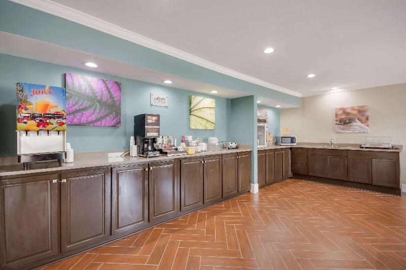 Sleep Inn & Suites Niceville - Destin image