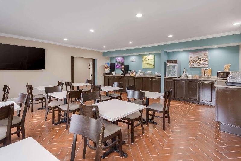 Sleep Inn & Suites Niceville - Destin image
