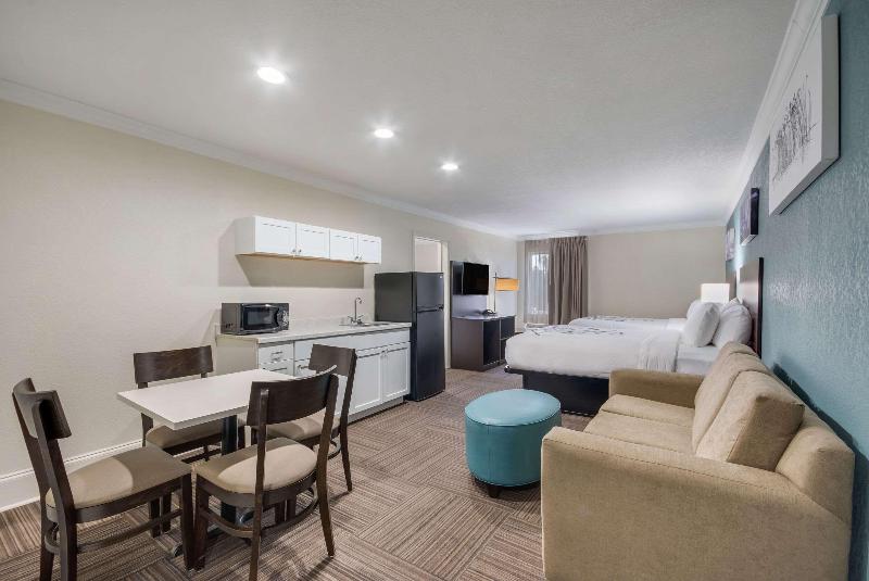 Sleep Inn & Suites Niceville - Destin image