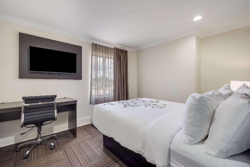 Sleep Inn & Suites Niceville - Destin image