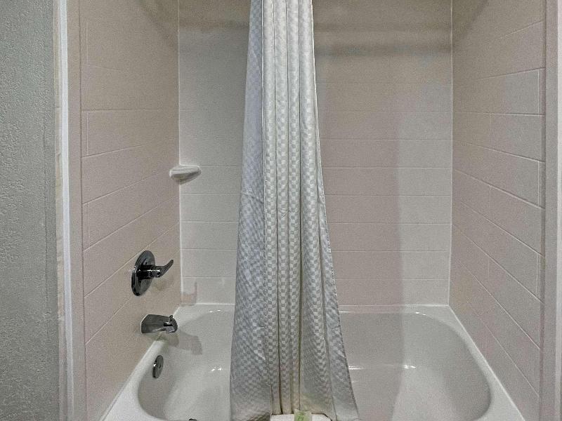 Sleep Inn & Suites Niceville - Destin image
