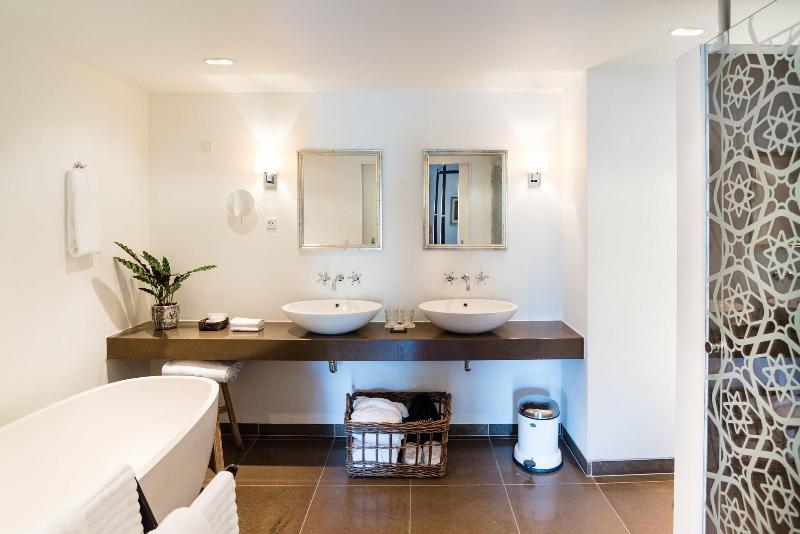 Nimb Hotel image