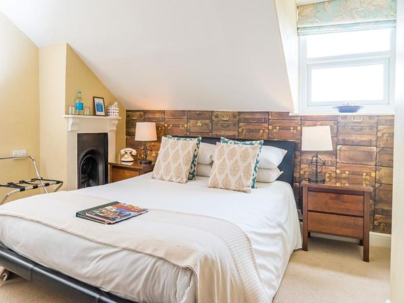 Oldfields House Bed Breakfast image