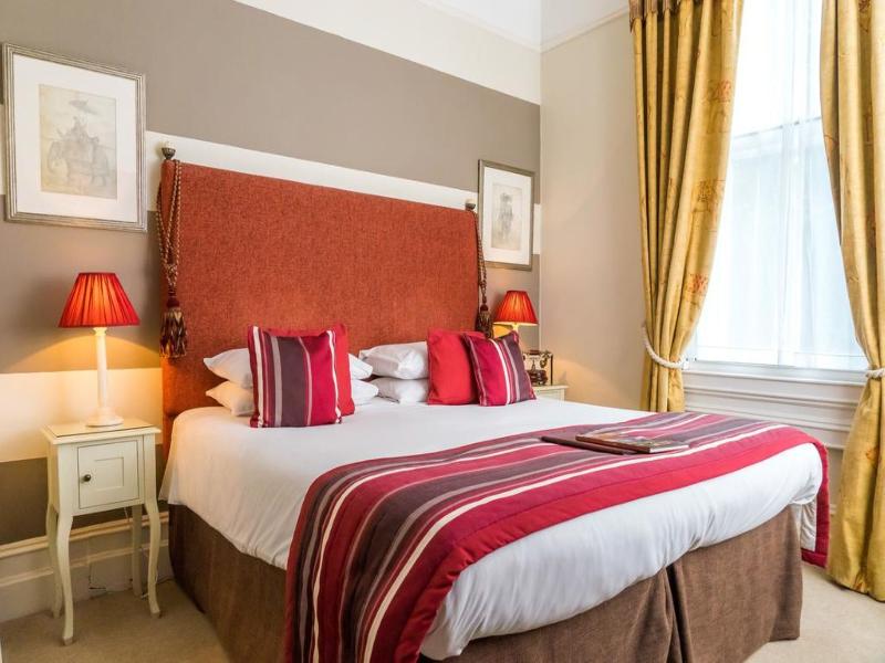 Oldfields House Bed Breakfast image