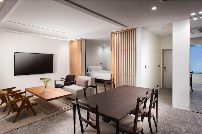 Sr Suites Bundang image