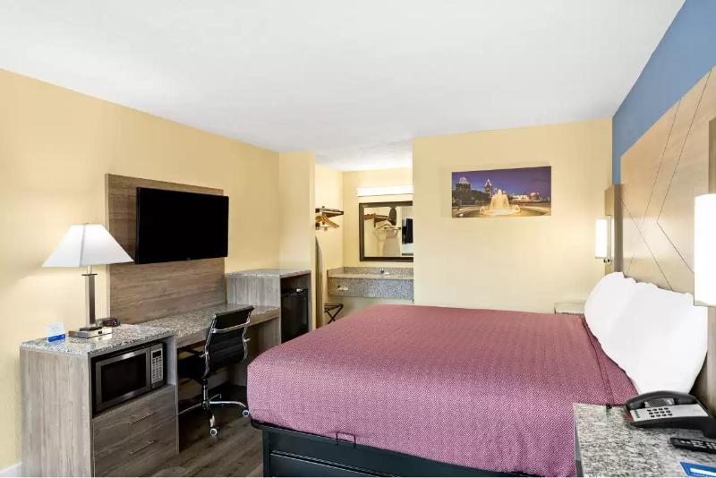 Rodeway Inn Oxford image