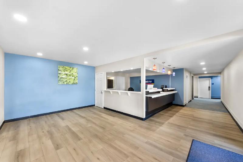 Park Inn by Radisson San Antonio - Image 3