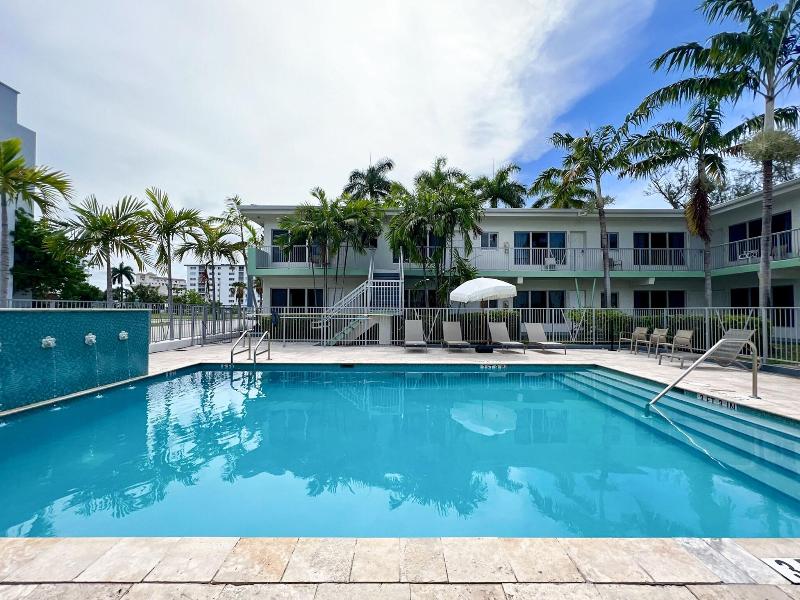 Tranquilo A North Beach Village Resort Hotel image