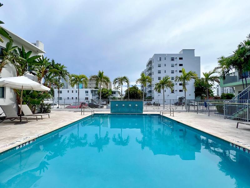 Tranquilo A North Beach Village Resort Hotel image