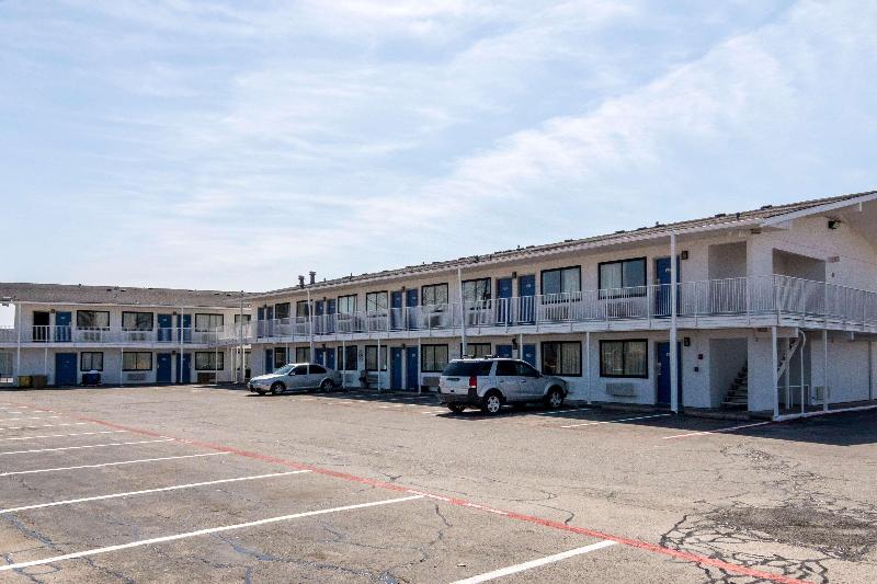 Motel 6 Ft Worth North image
