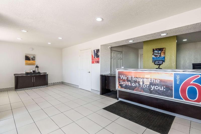 Motel 6 Ft Worth North image