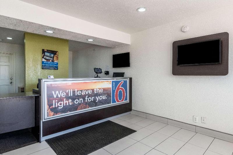 Motel 6 Ft Worth North image