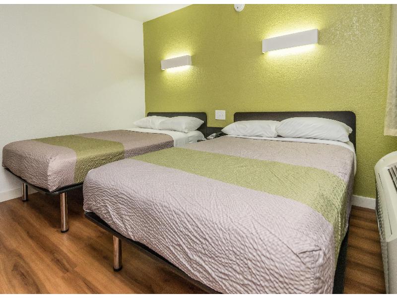 Motel 6 Fort Worth, TX - North GA image