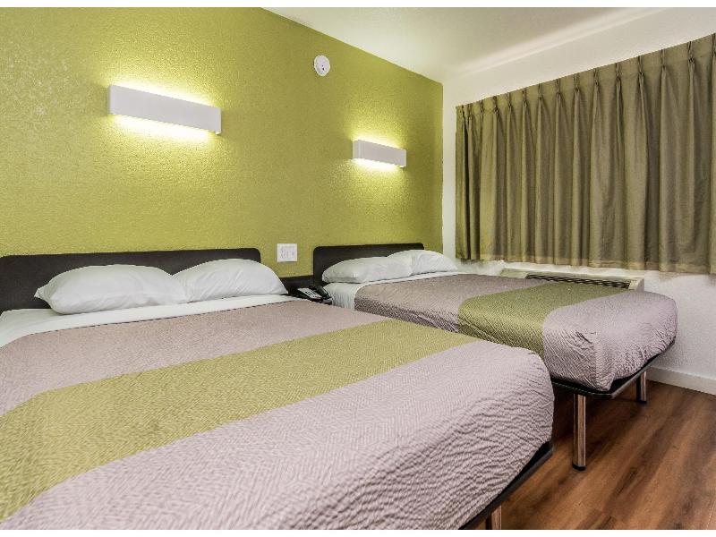Motel 6 Fort Worth, TX - North GA image
