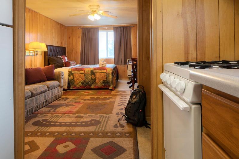 Totem Hotel And Suites — photo 6
