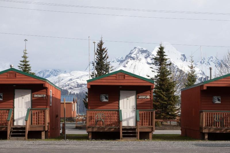 Totem Hotel And Suites — photo 2