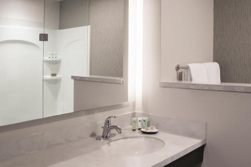 Totem Hotel And Suites — photo 15