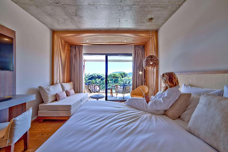 Golden Tulip Porto Vecchio image