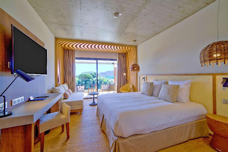 Golden Tulip Porto Vecchio image