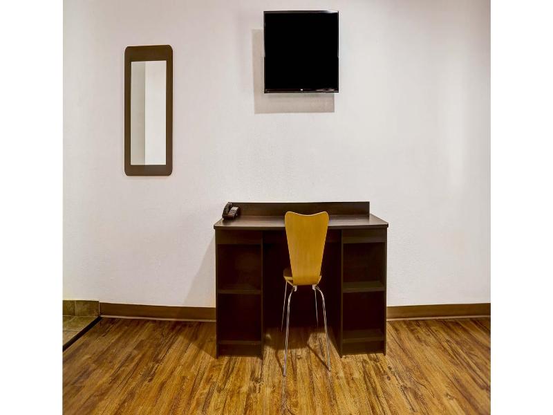 Motel 6 Clovis, Nm image