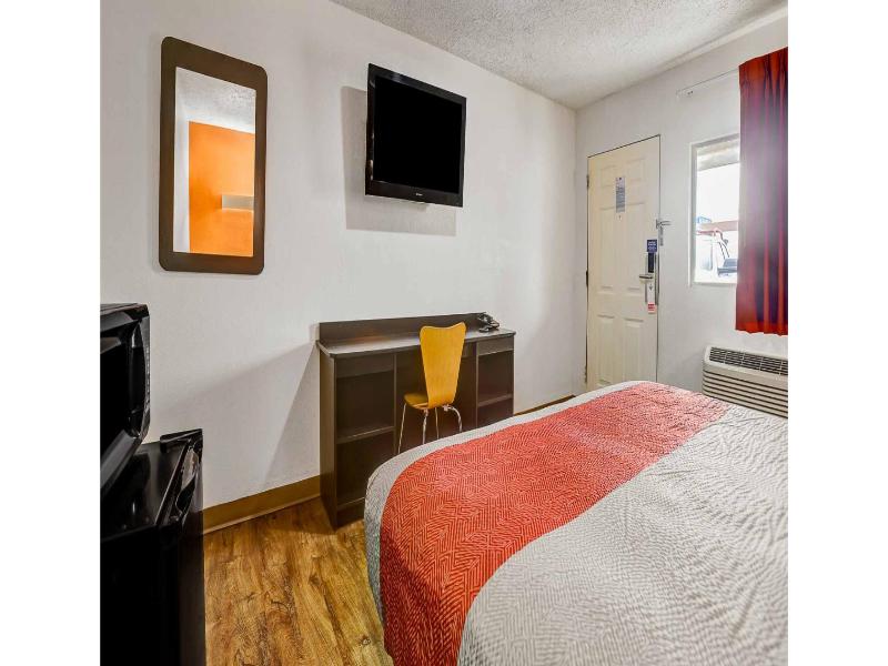 Motel 6 Clovis, Nm image