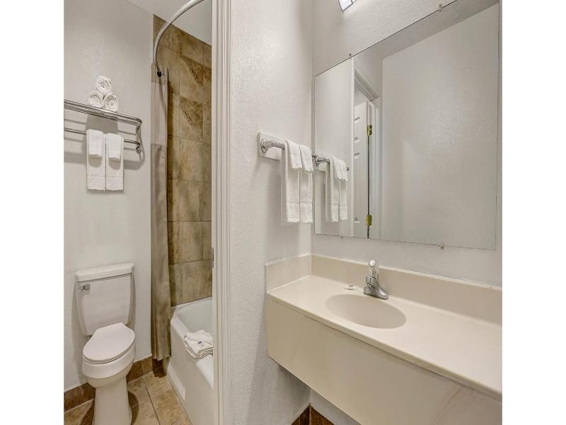 Motel 6 Clovis, Nm image