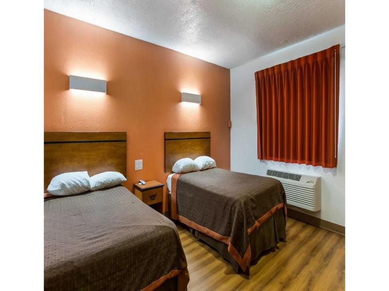 Motel 6 Clovis, Nm image