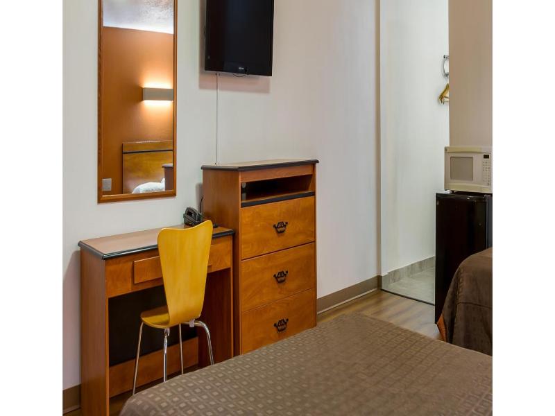 Motel 6 Clovis, Nm image