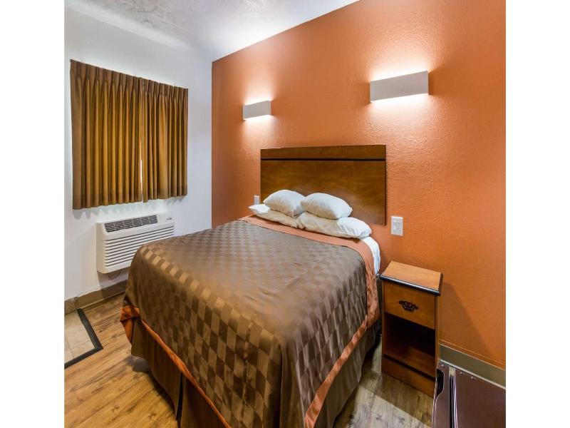 Motel 6 Clovis, Nm image