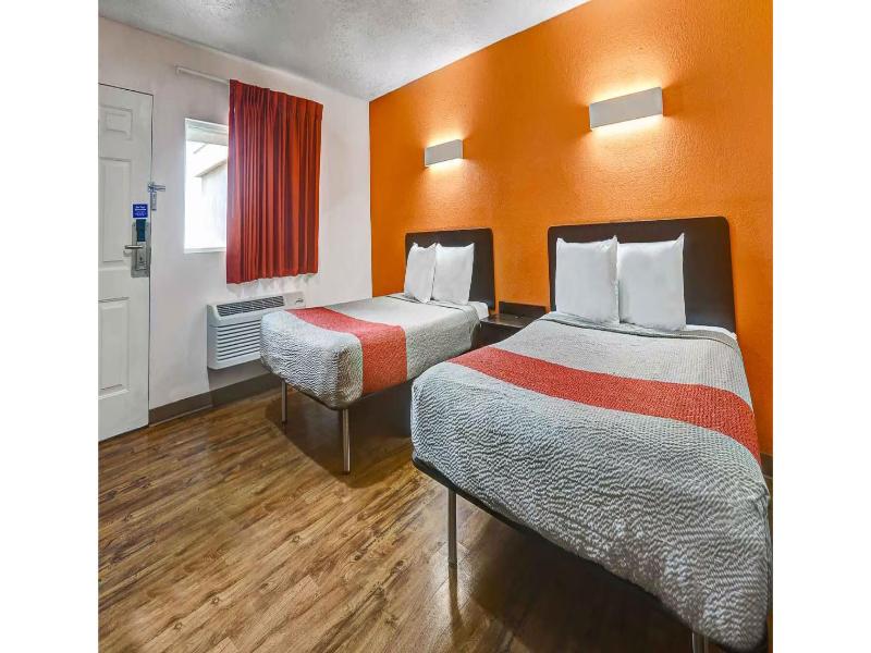 Motel 6 Clovis, Nm image
