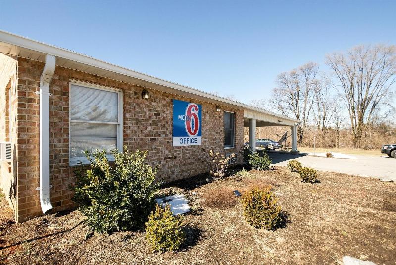 Motel 6 Charles Town Wv image
