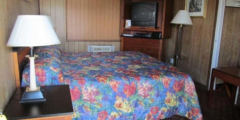 Vacation Inn Motel image