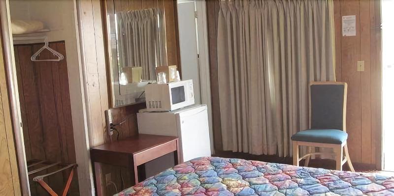 Vacation Inn Motel image
