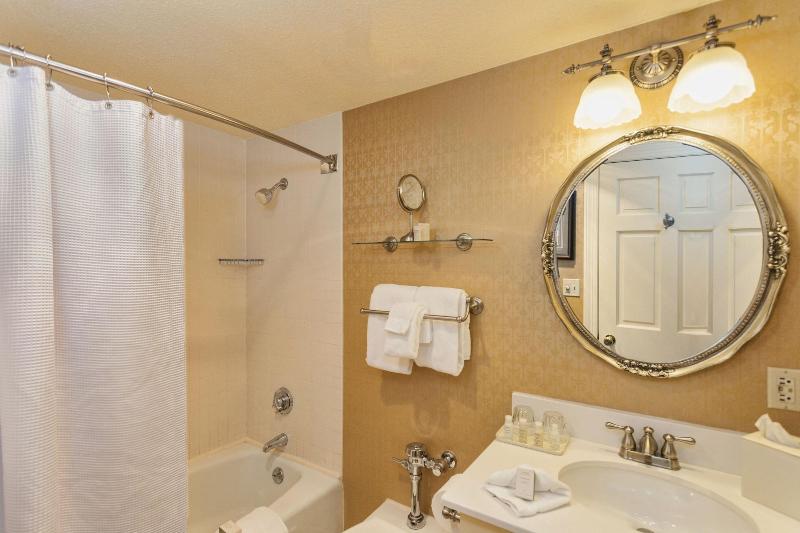 Fitger S Inn image