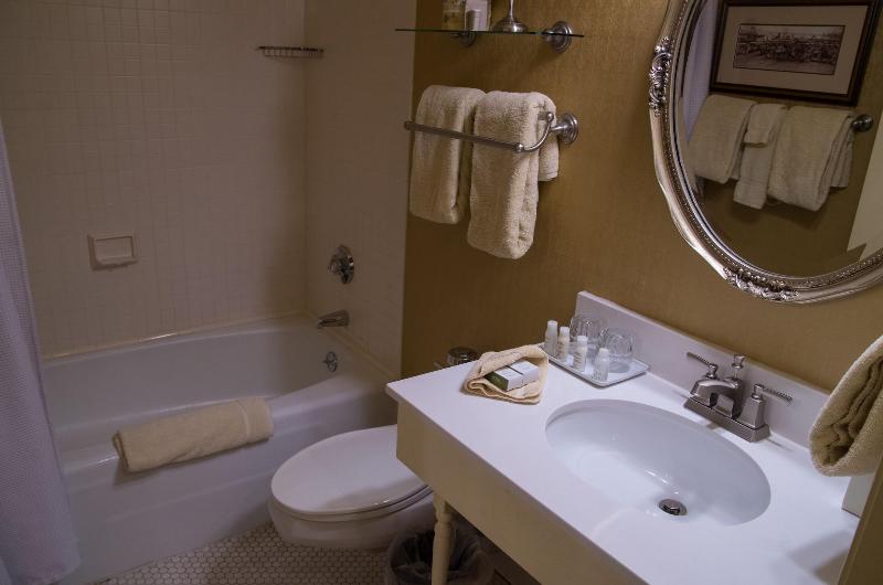 Fitger S Inn image