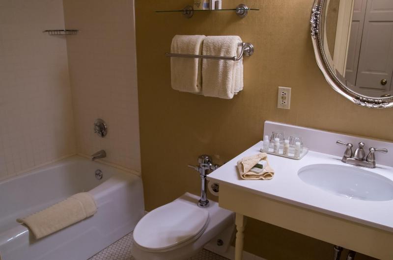 Fitger S Inn image