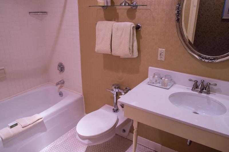 Fitger S Inn image