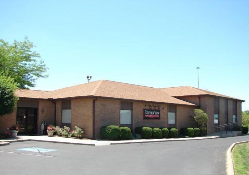 Christopher Inn And Suites image