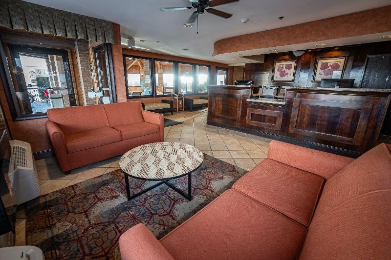 Christopher Inn And Suites image