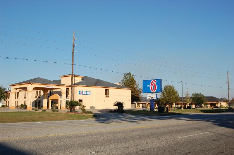 Motel 6 Abbeville La image