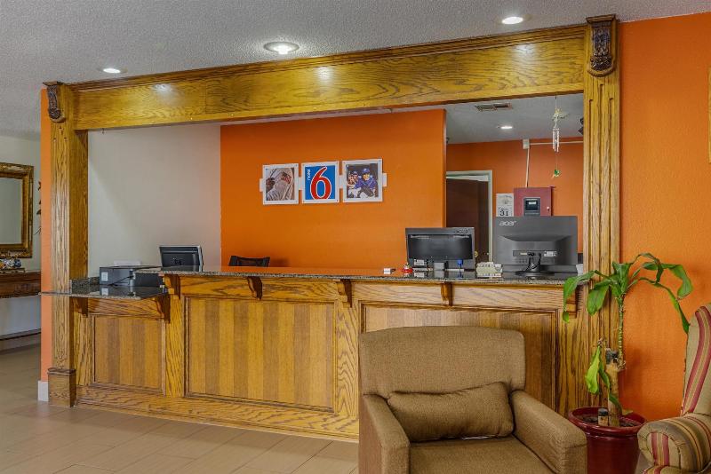 Motel 6 Abbeville La image