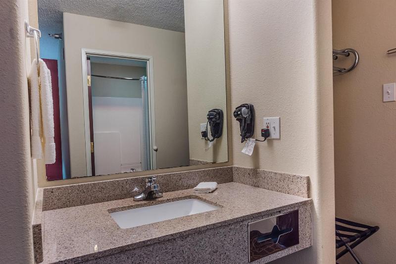 Motel 6 Abbeville La image
